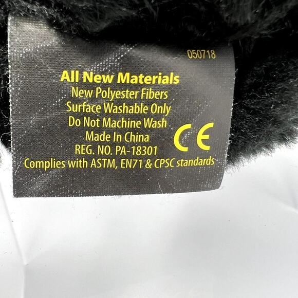 The Noble Collection Fantastic Beasts Niffler Plush WB Warner Bros Entertainment - Picture 11 of 11